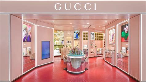 gucci singapore website.